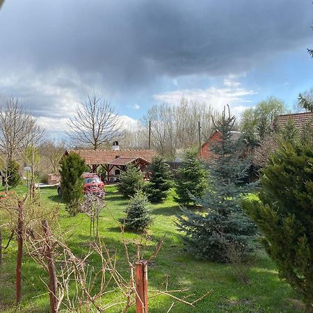 Almosdi Topart Vendeghaz Екстер'єр фото